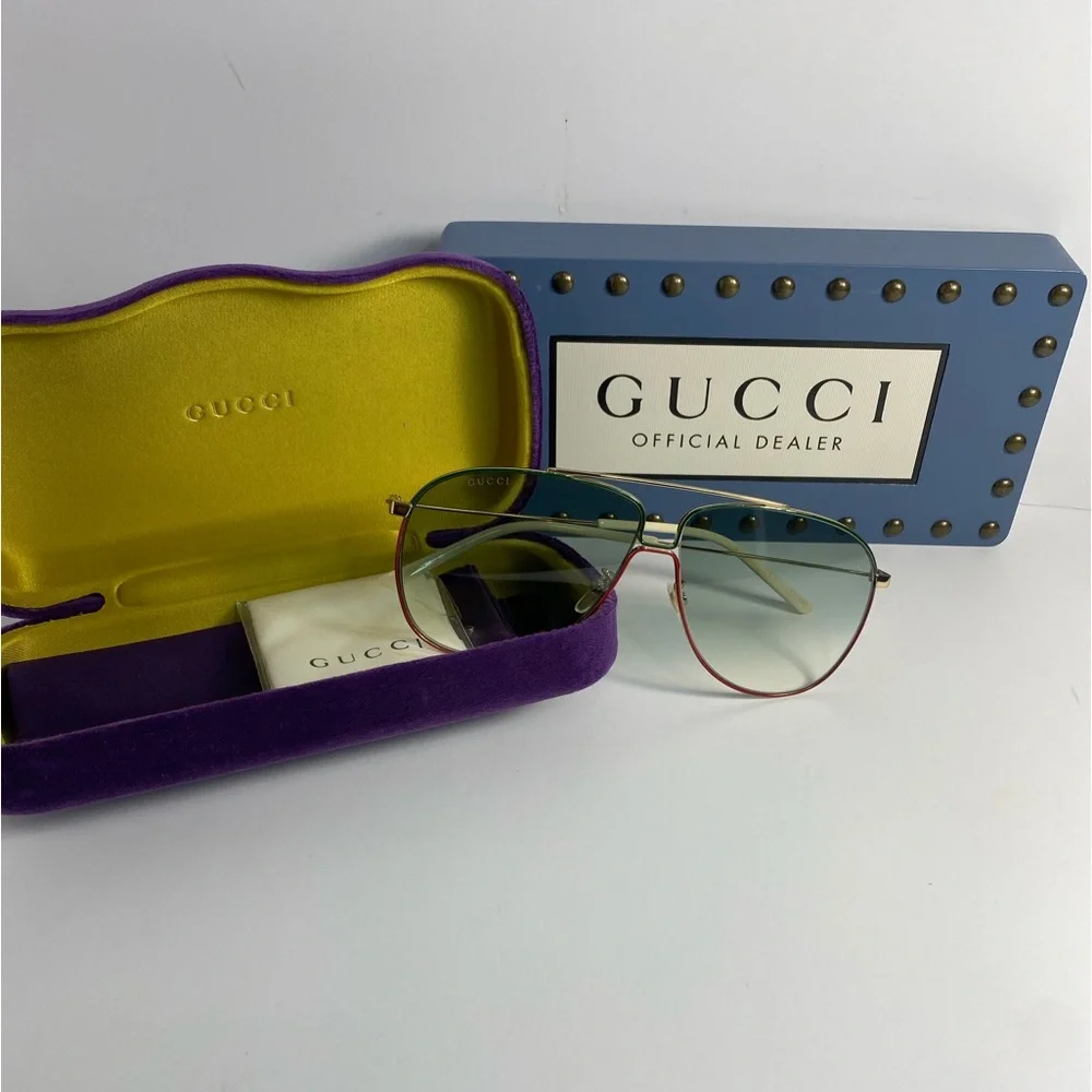 GUCCI Green Aviator Men's Sunglasses
GG0440S 004 61 - Picture 4 of 16